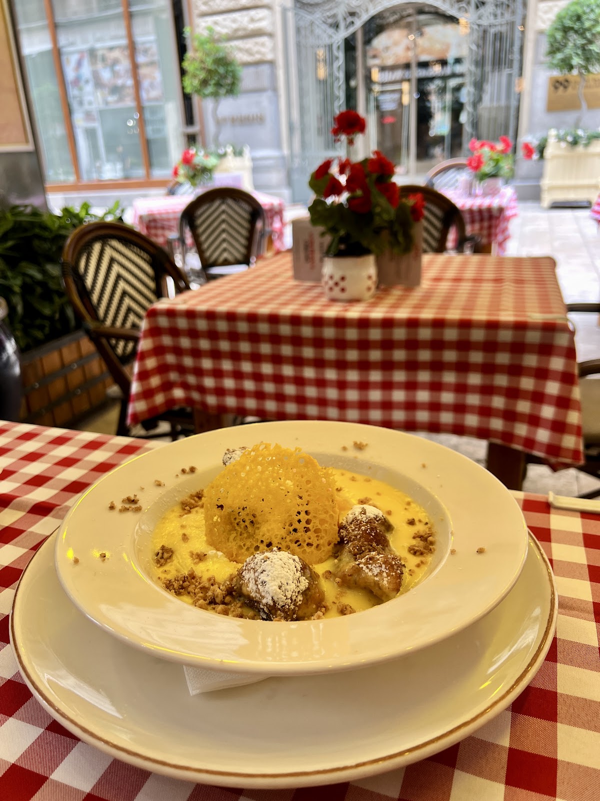Hell's Kitchen – Hungarian Restaurant