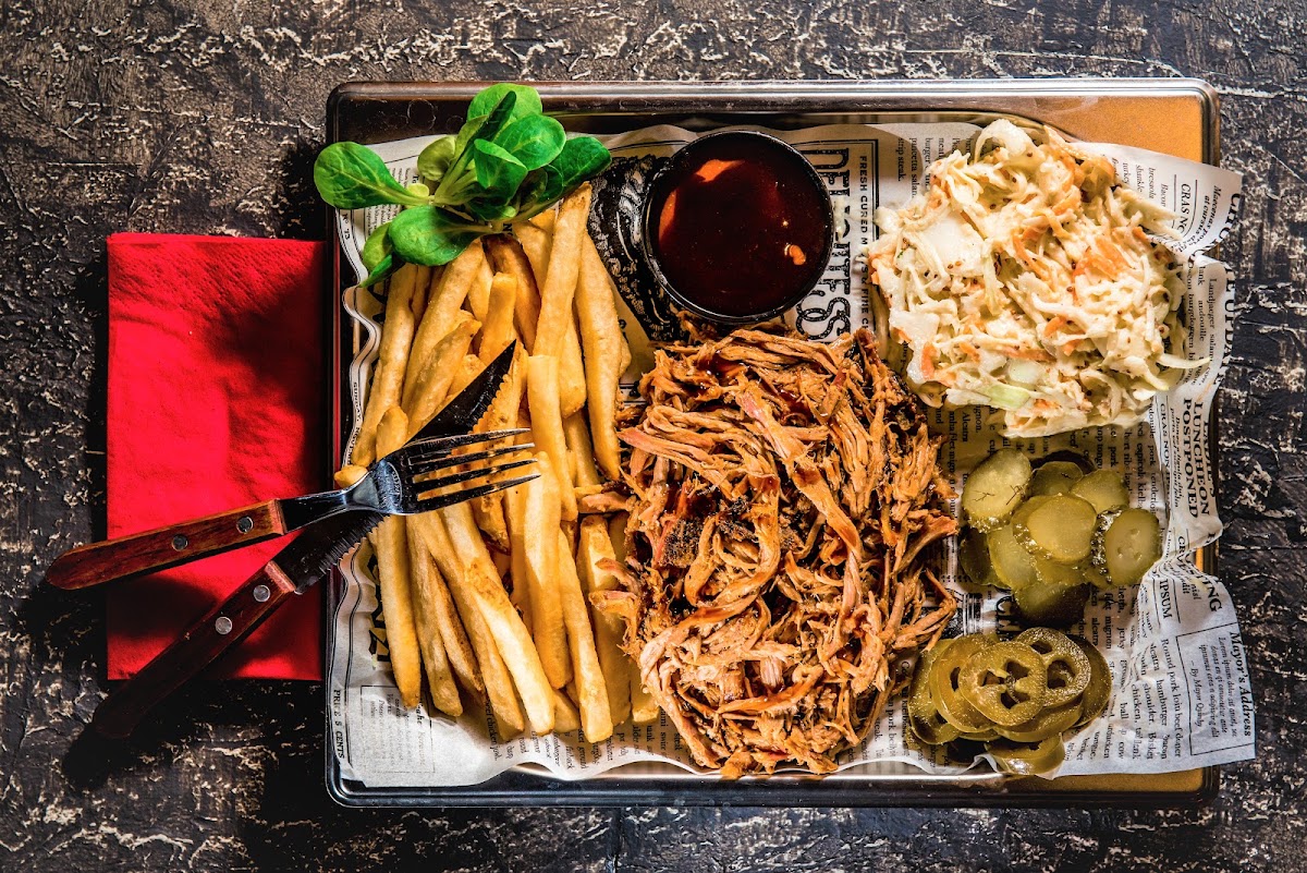 Rednekk BBQ&BAR