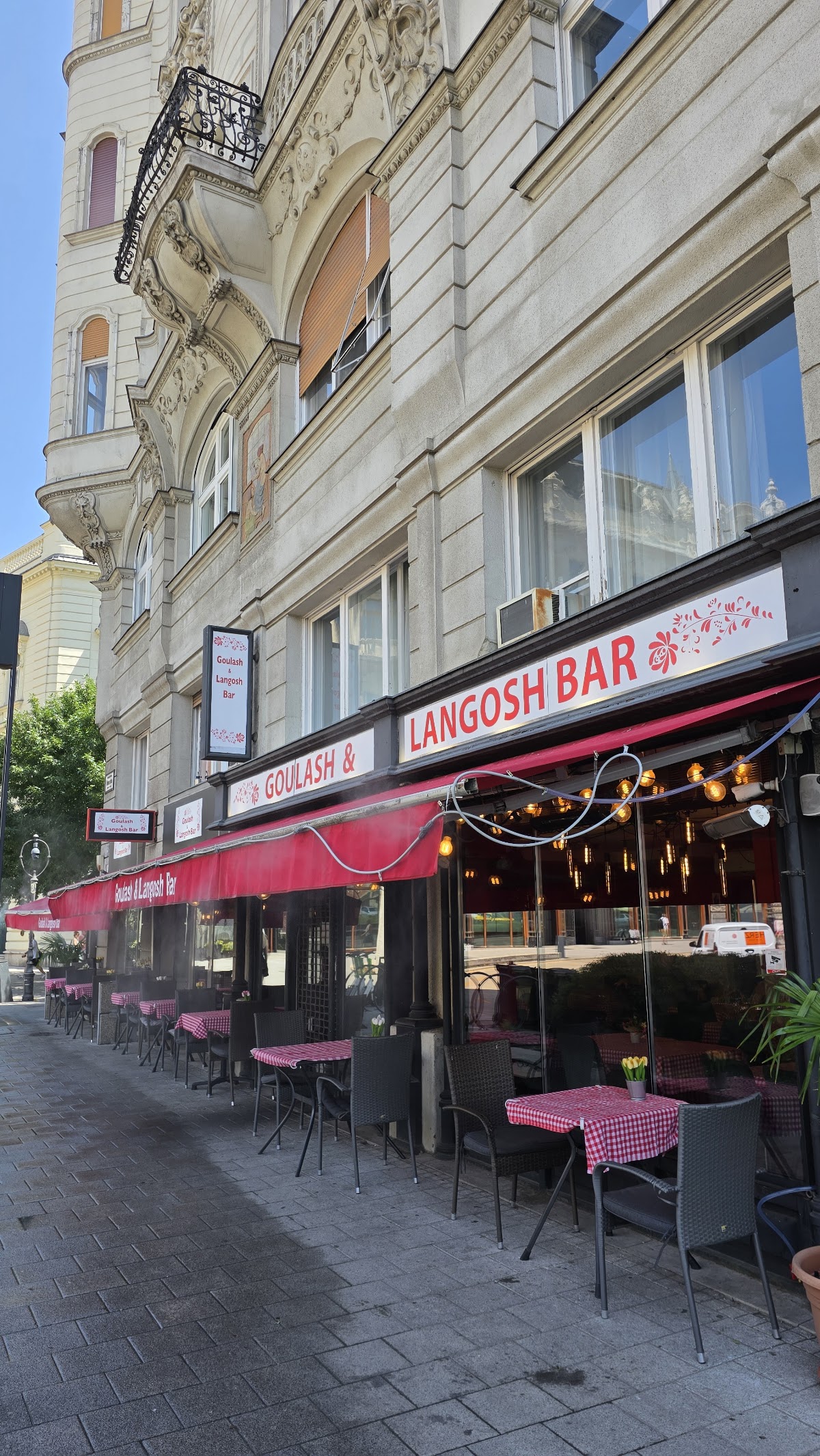 Mama Paprika Restaurant