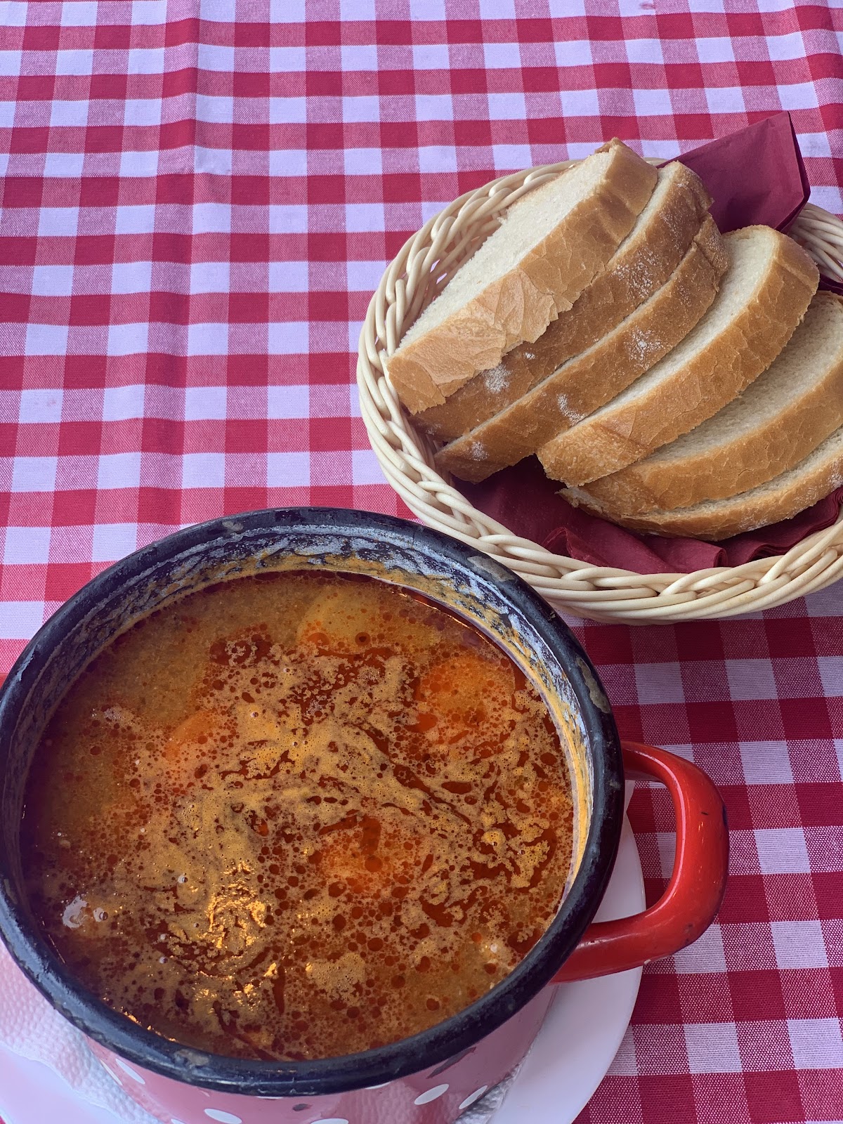 Mama Paprika Restaurant