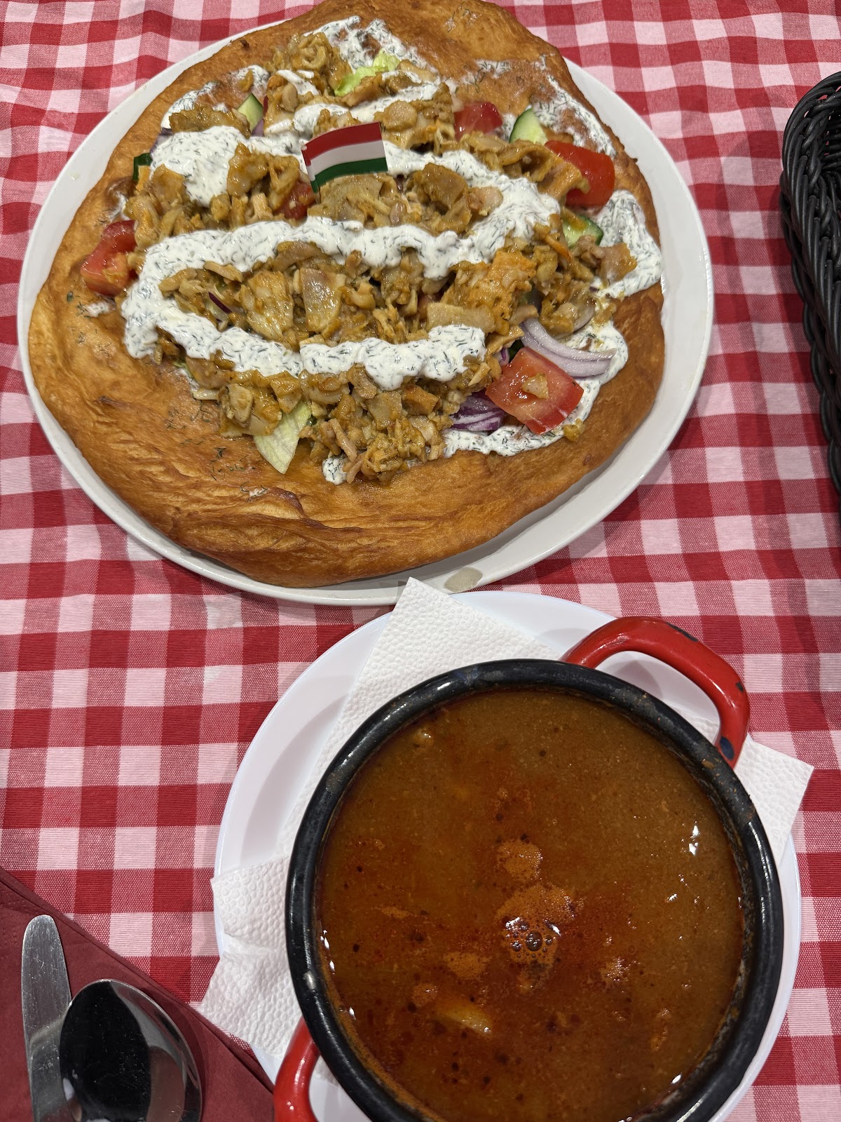 Mama Paprika Restaurant