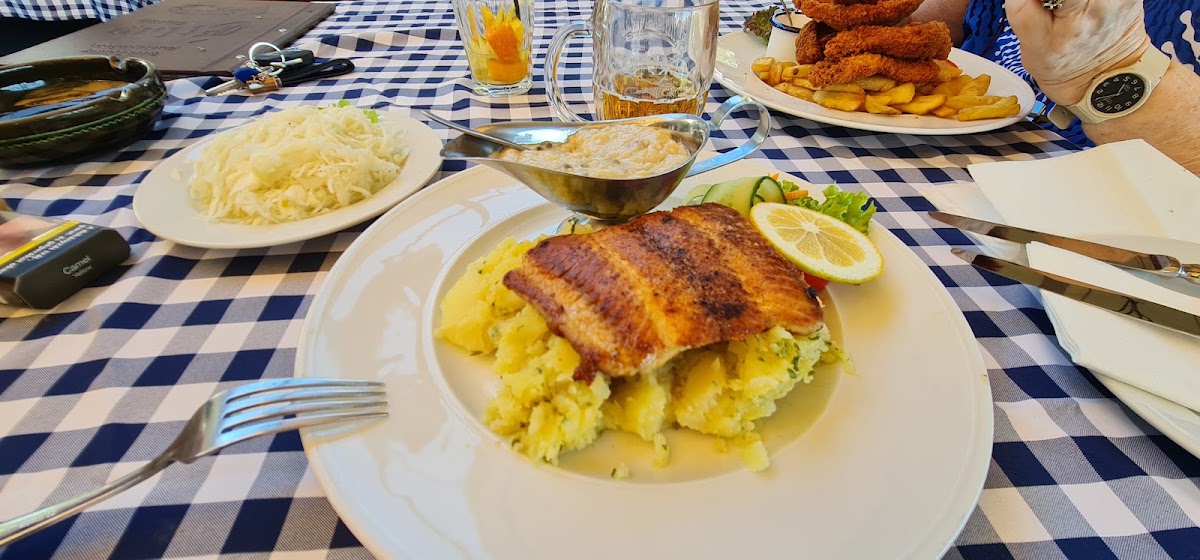 Kiskörössy Fish Tavern