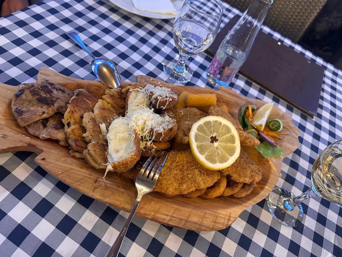 Kiskörössy Fish Tavern