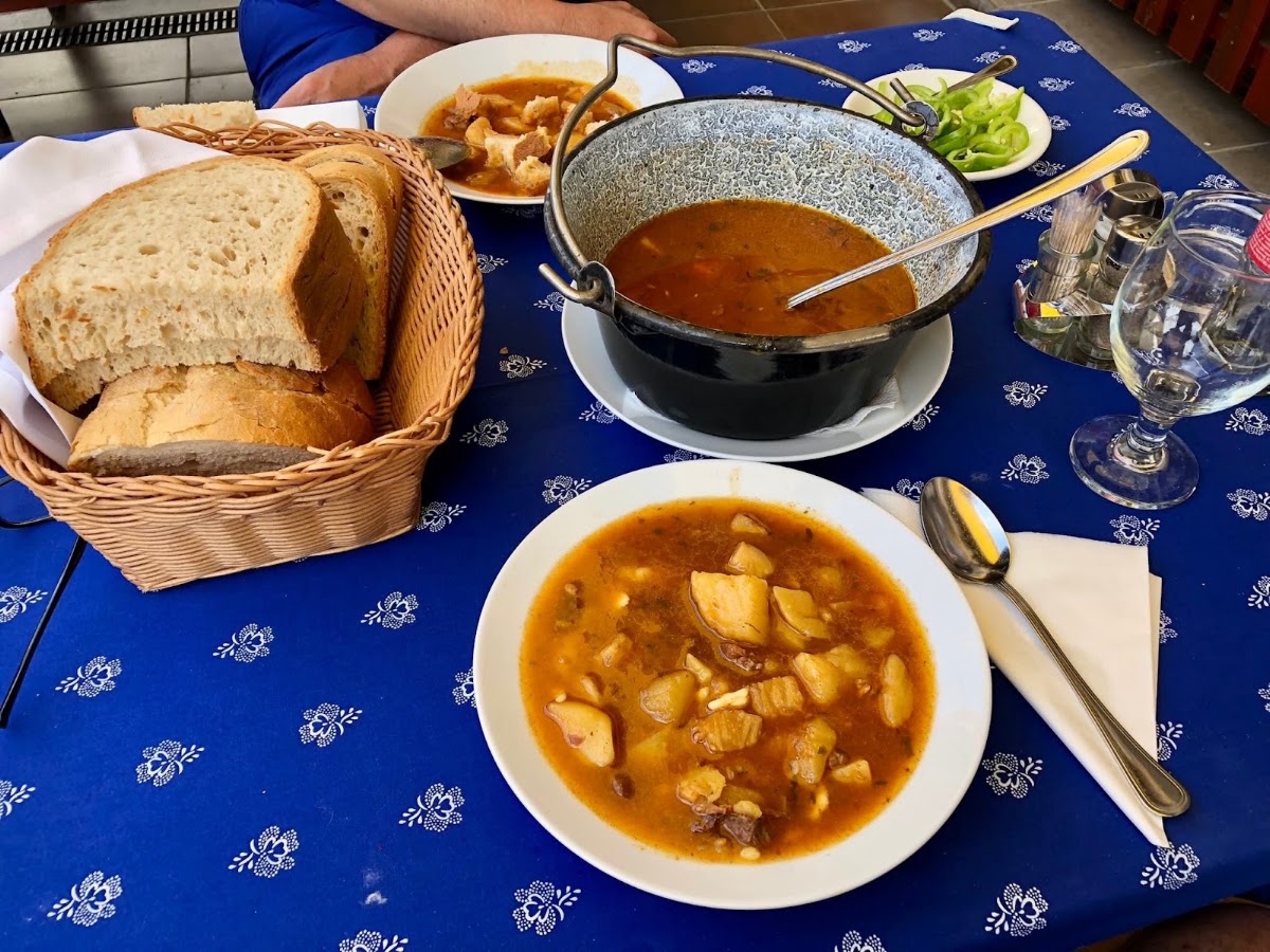 Fehértói Fish Restaurant and Pension