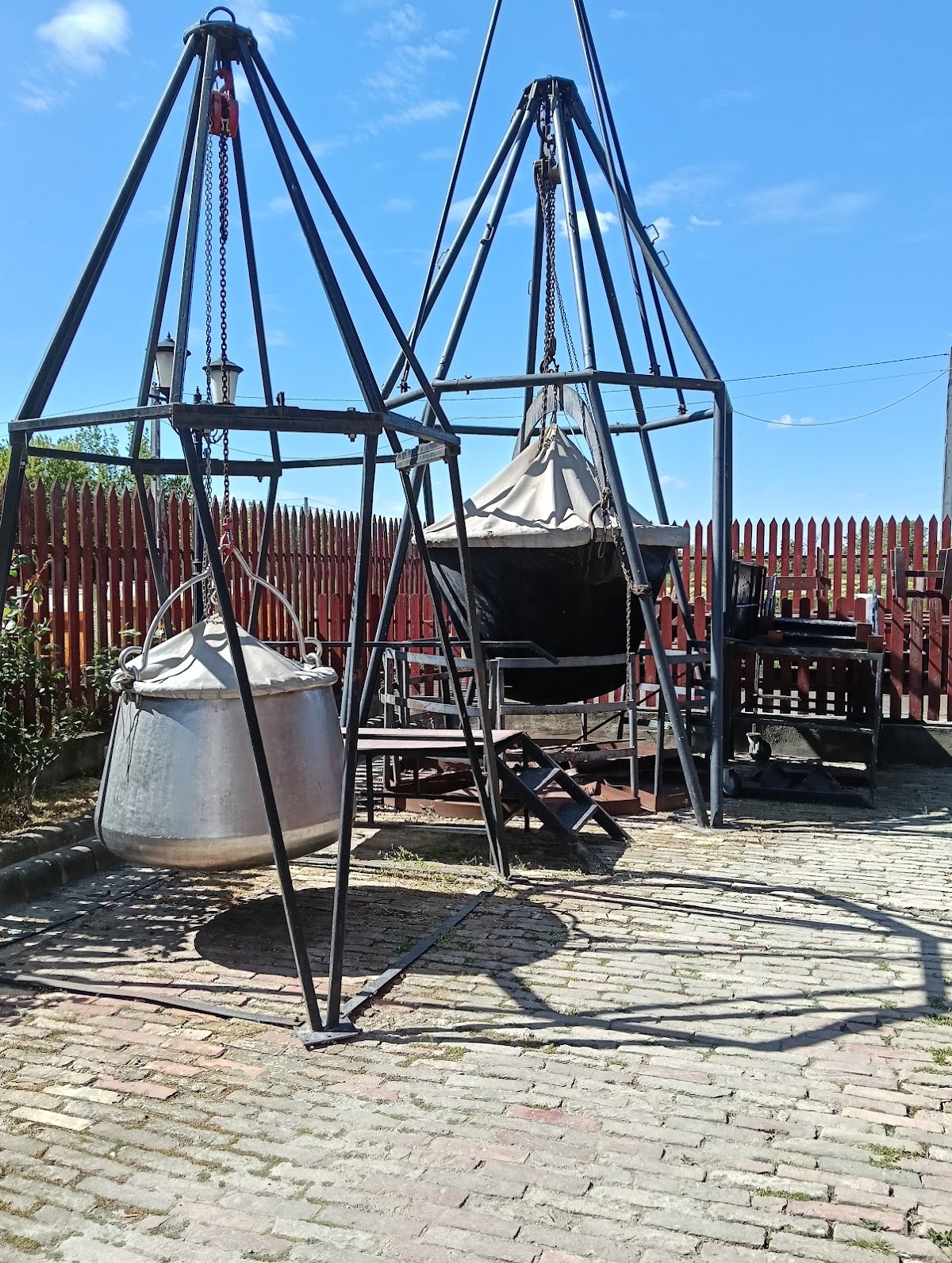 Fehértói Fish Restaurant and Pension