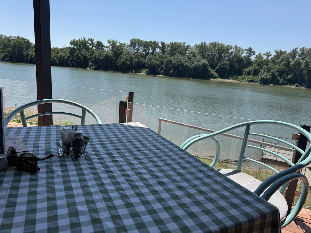 Old Kőrössy Fish Restaurant