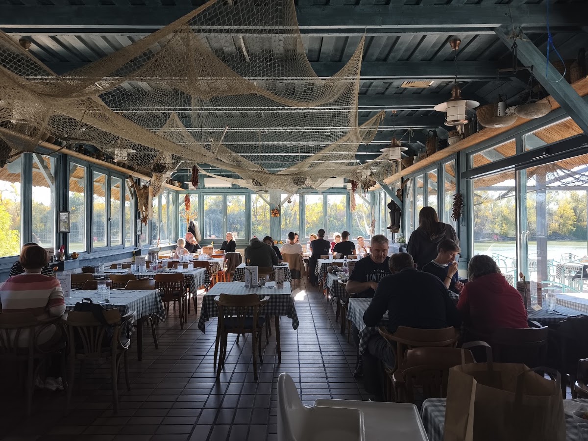 Old Kőrössy Fish Restaurant