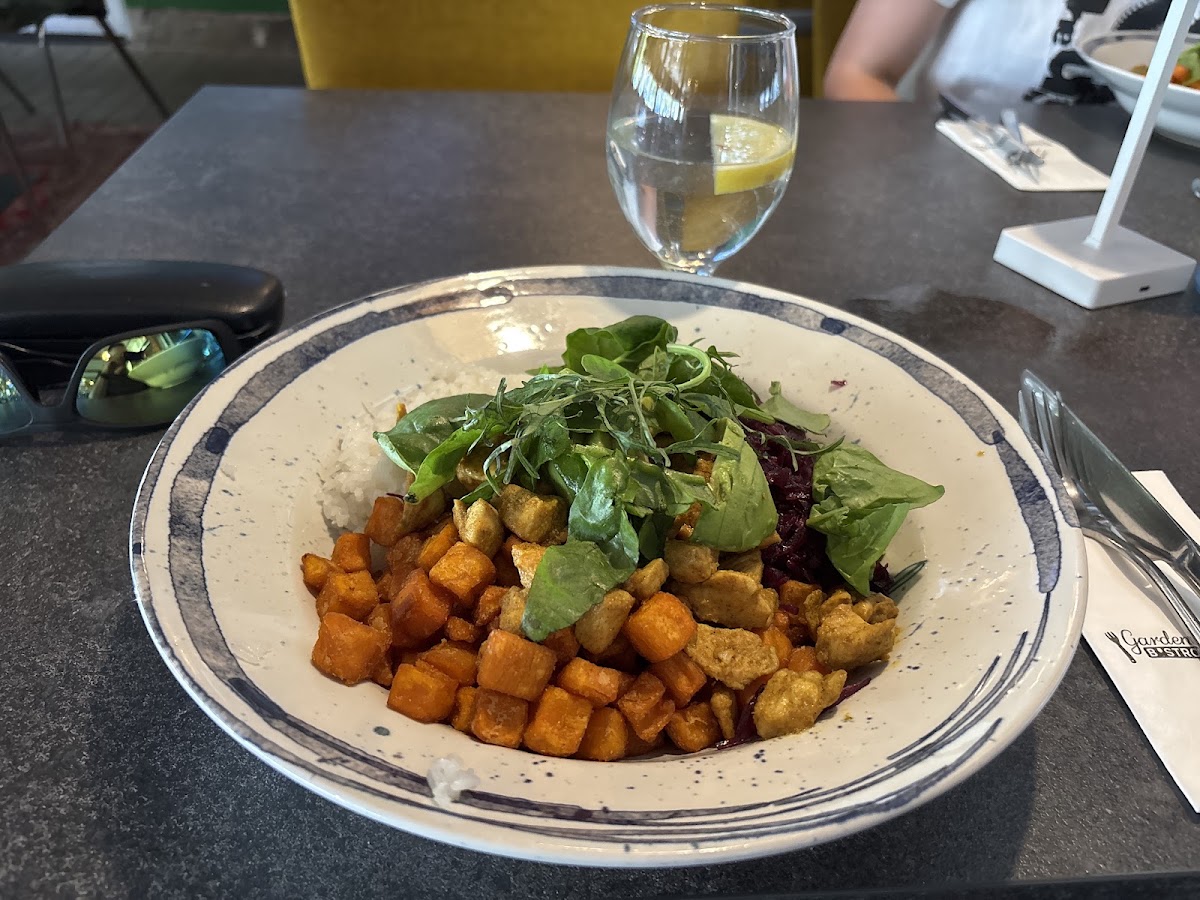 Garden Bistro&Beach