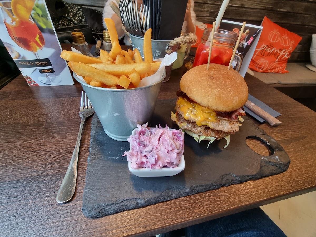 Zero Streetfood & Restaurant