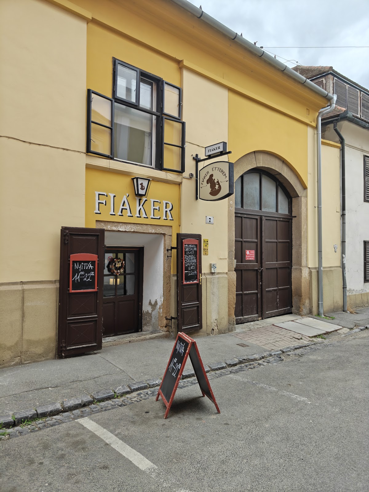 Fiacre Restaurant