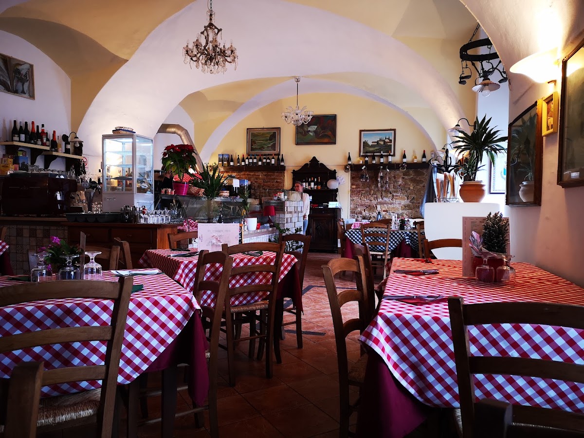 Piccola Restaurant