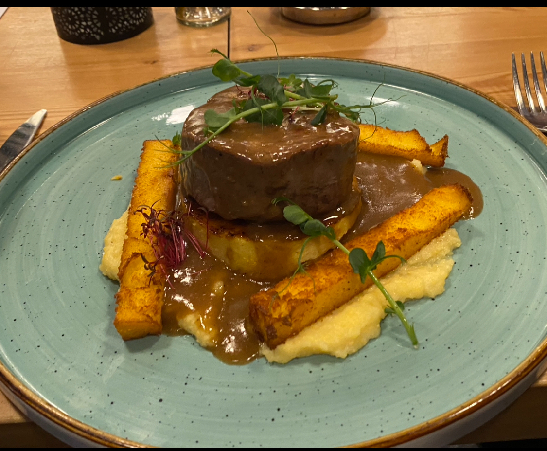 Replay Cafe & Restaurant