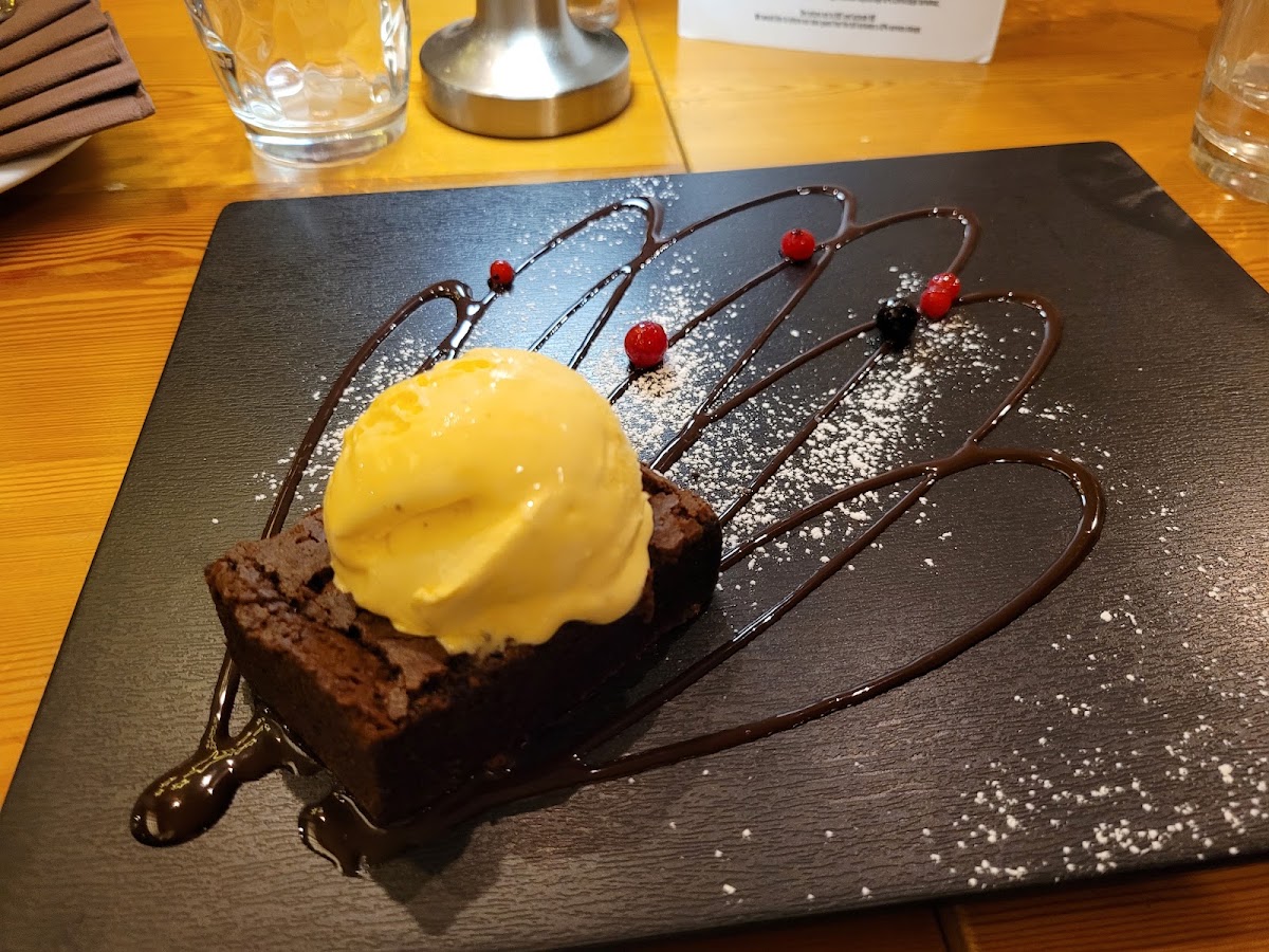 Replay Cafe & Restaurant
